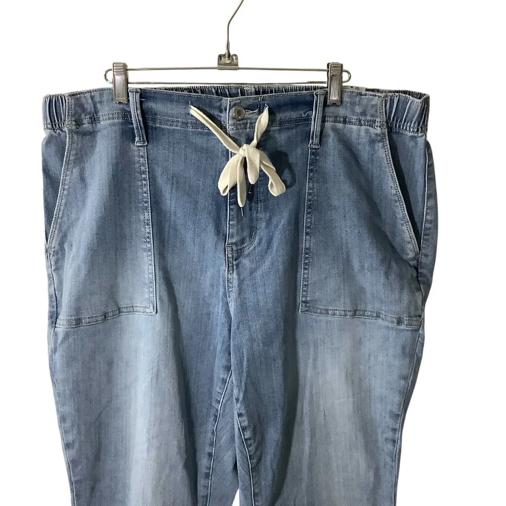 Judy Blue Stretchy Drawstring Tie Jogger Jeans High Rise
